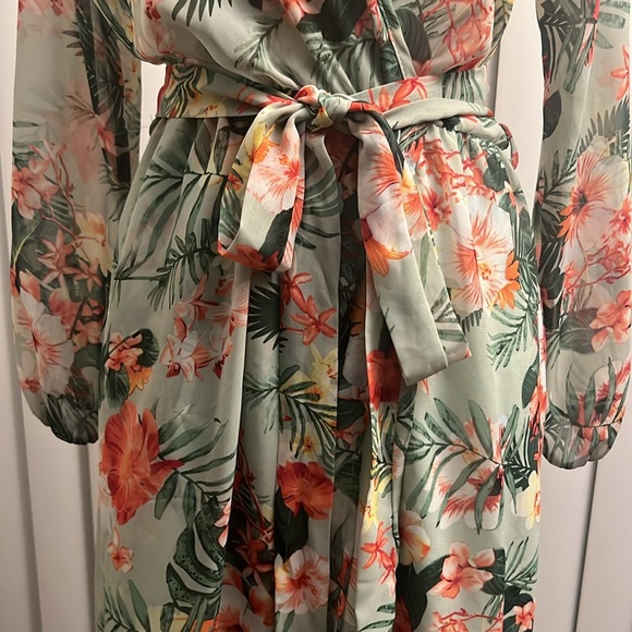 Fashion Nova Spring Maxi Dress - Perfect for EASTER! - Picture 3 of 10